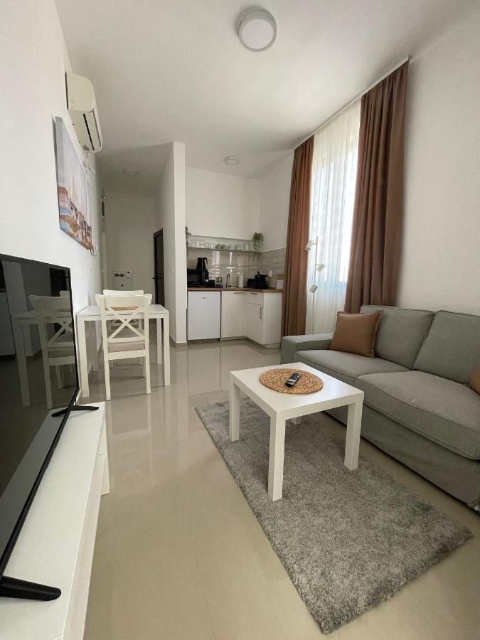 Morpheus Apartmani Sremska Mitrovica Exterior photo