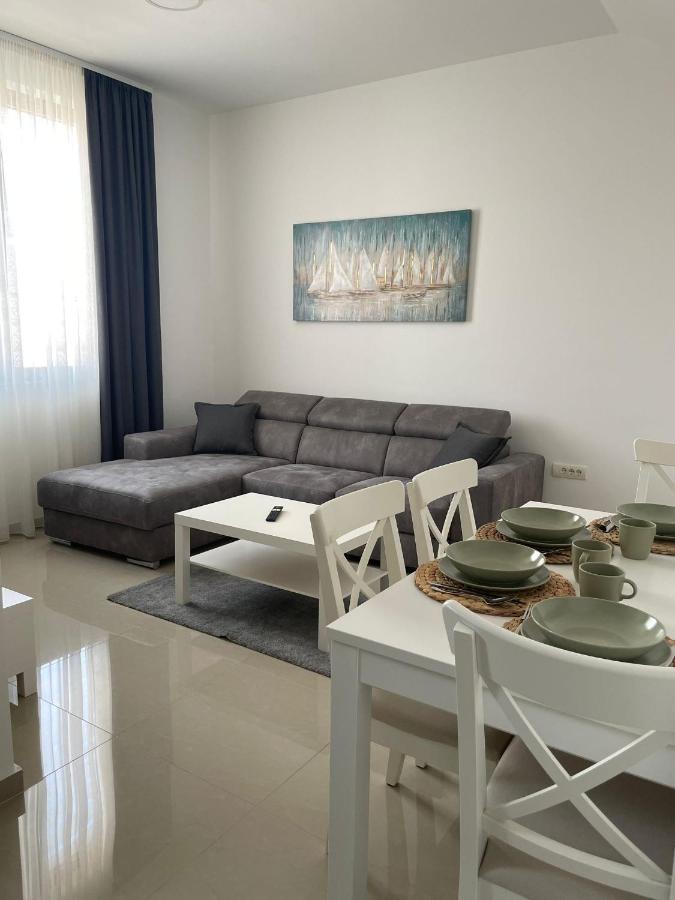 Morpheus Apartmani Sremska Mitrovica Exterior photo