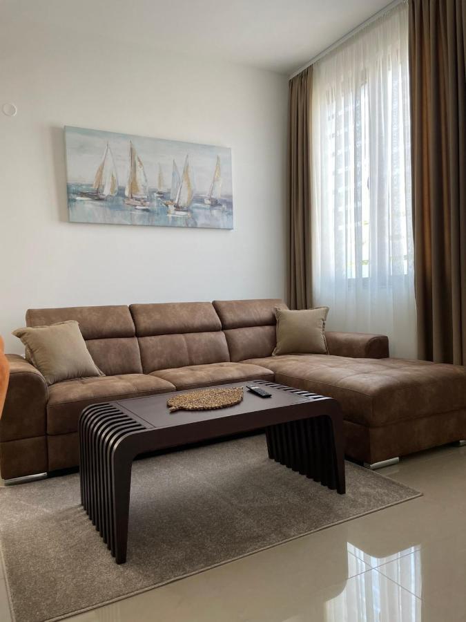 Morpheus Apartmani Sremska Mitrovica Exterior photo