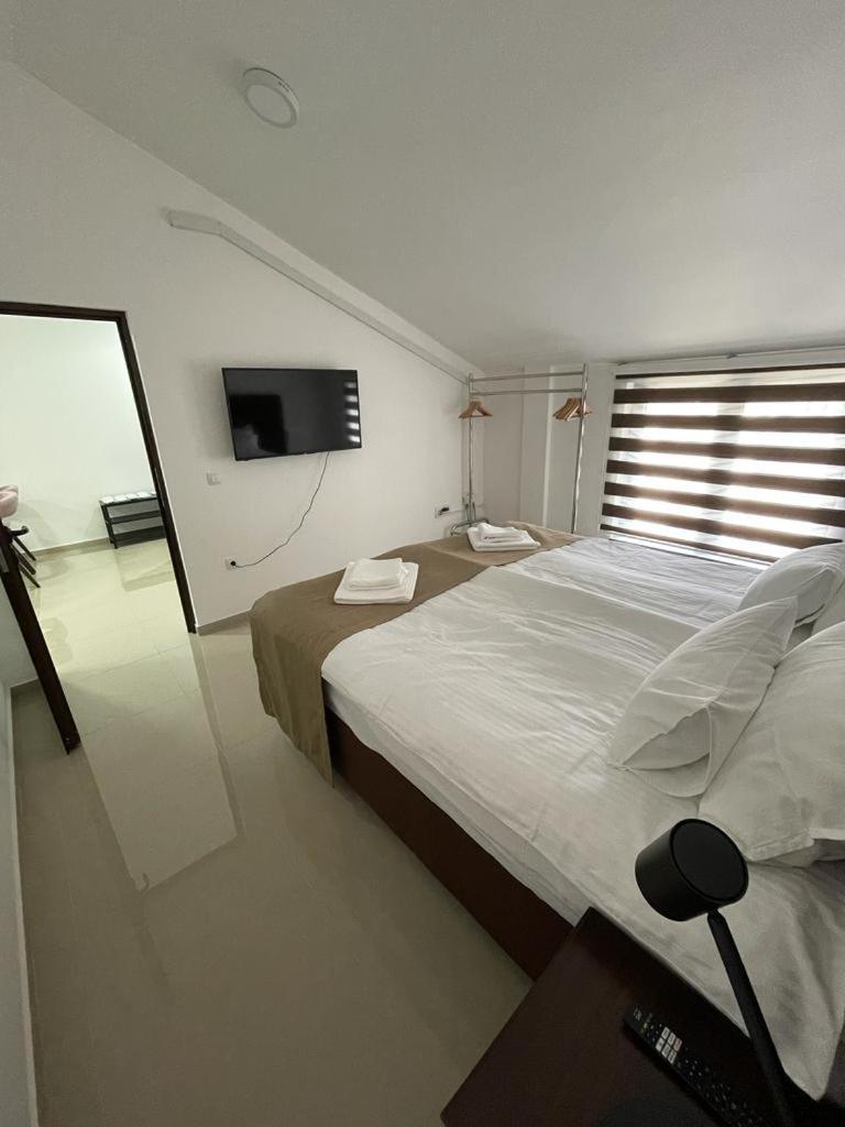 Morpheus Apartmani Sremska Mitrovica Exterior photo
